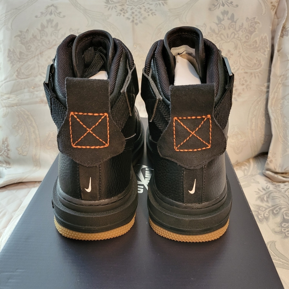 Nike Air Force 1 High Utility 2.0  Women's Boot. Black, Size 8.5W. *NEW IN BOX* - Picture 12 of 16